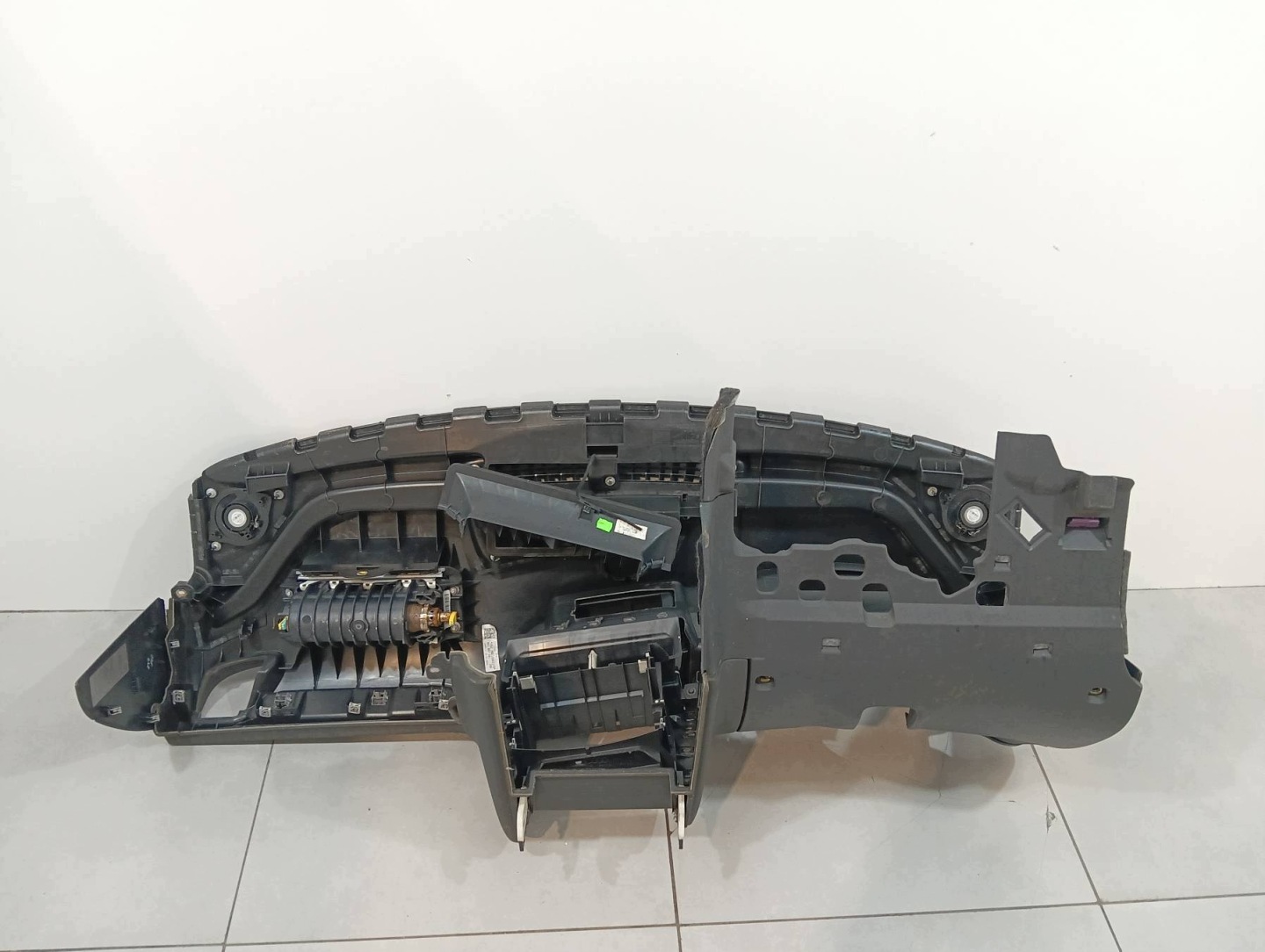 dashboard instrument panel cockpit PULPIT EUROPA airbag Audi A4 IV (2008-2015) B8