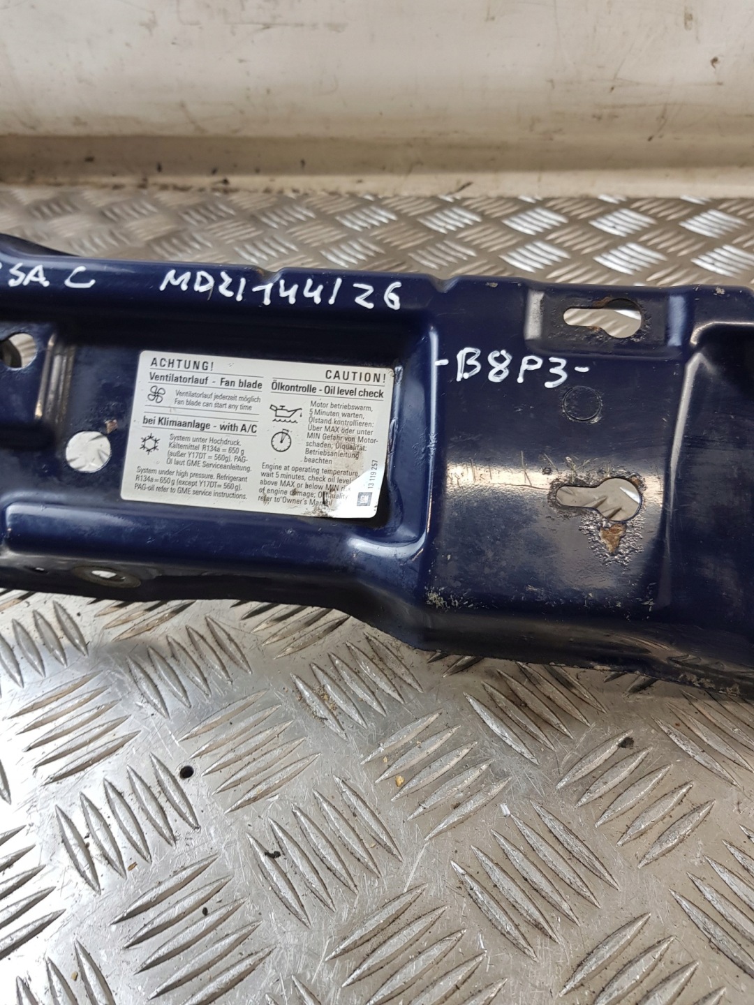 front upper panel 13119257 OPEL CORSA C 02R