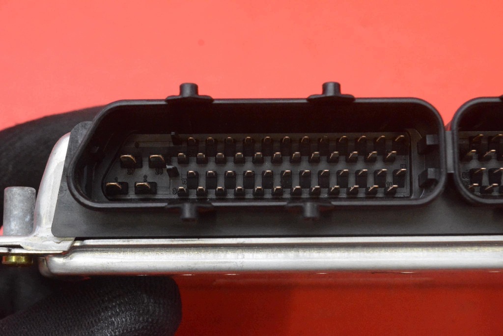 control unit of the engine 4B0907552C 0261204767 AUDI A6 C5 2.4 V6 165 KM 97-01