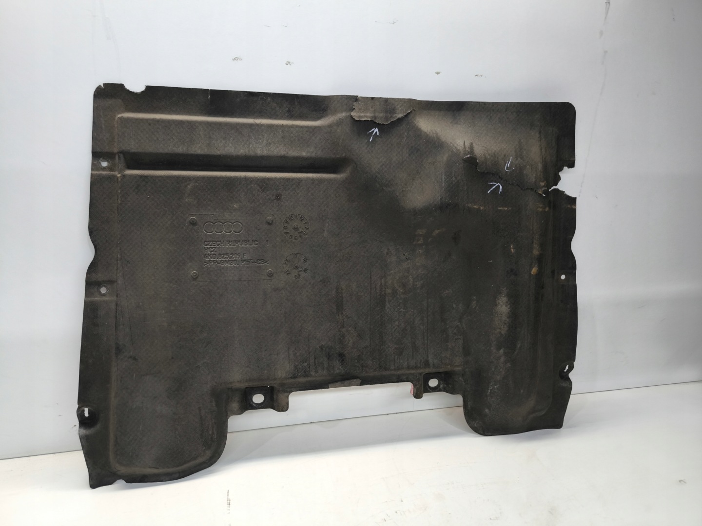 BLENDE ABDECKUNG ABDECKUNG UNTERFAHRSCHUTZ AUDI A6 C8 A7 C8 4K0825209E ORIGINAL !!!