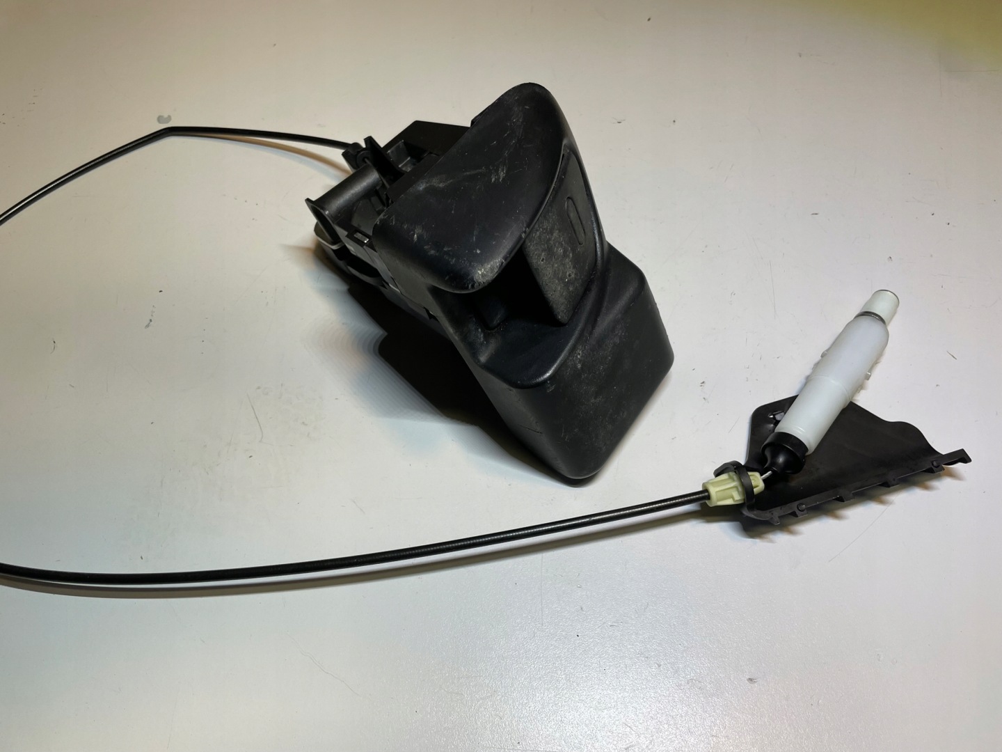 lock KANAPY left rear part MERCEDES ML W164 A2039200172