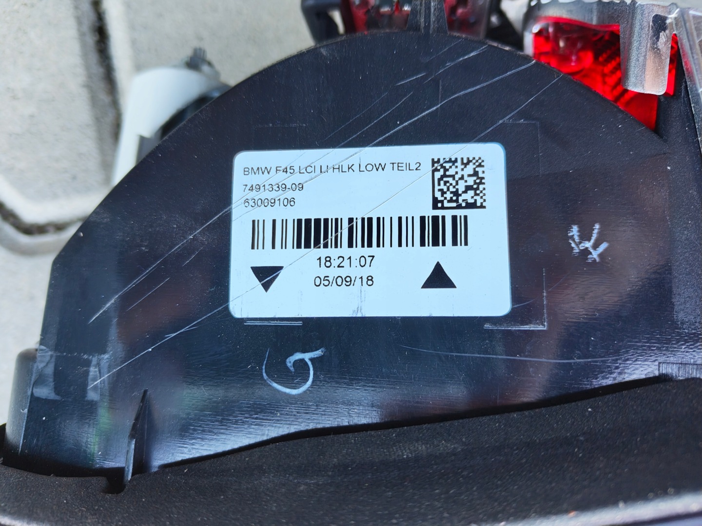 BMW 2 F45 light rear part left 7491339 LOW