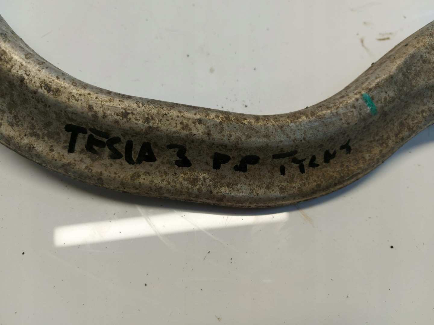 TESLA MODEL 3 arm right front original 4x4 1044359-00-a
