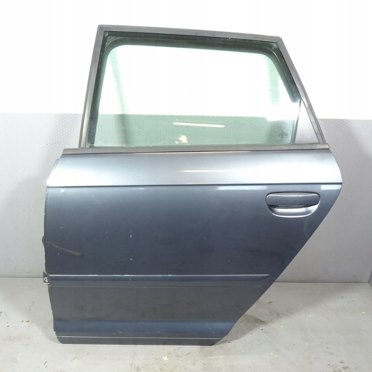 AUDI A3 8P HATCHBACK door rear part left LX7Z