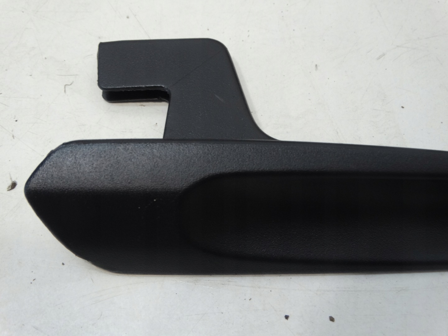 handle bracket seat left front SEAT ATECA 20R.- 5NA882251