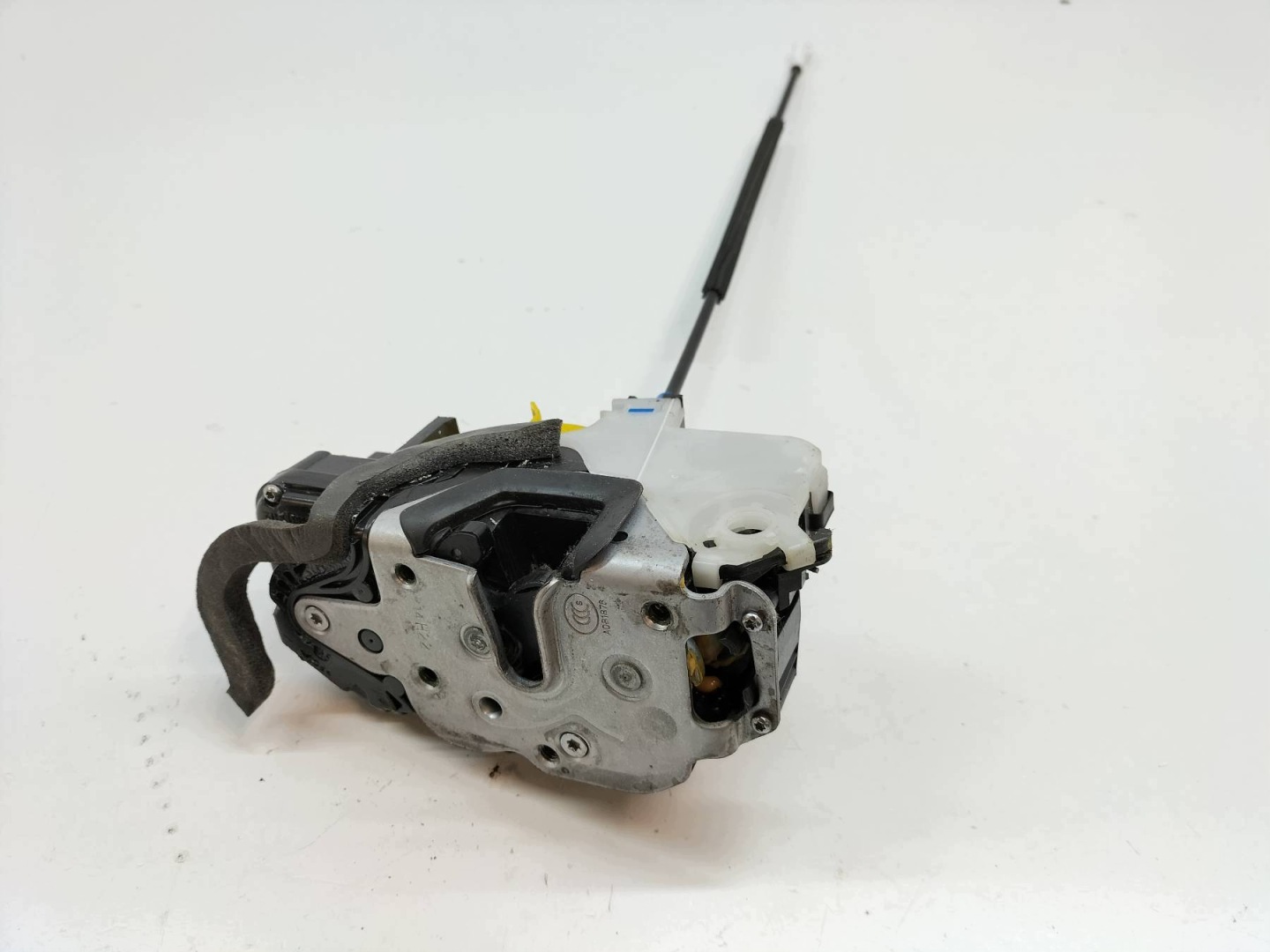 lock door left front Opel Astra IV (2009- 2020 ) J