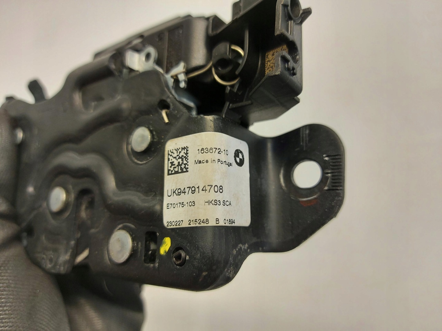 BMW iX1 X1 U11 lock bonnet boot 9479147