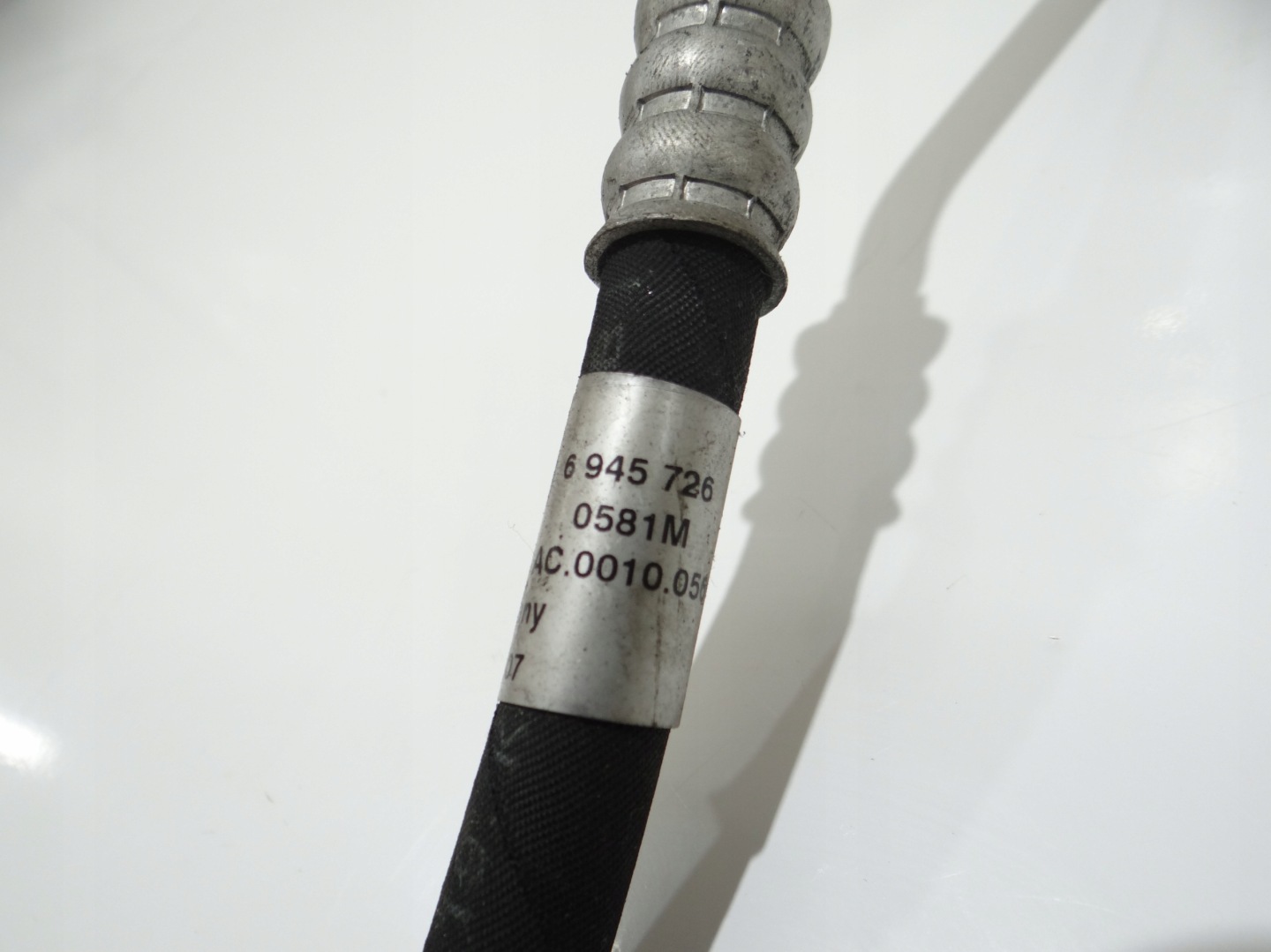 vedení hadice klimatizaci BMW X5 E70 306D3 6945726