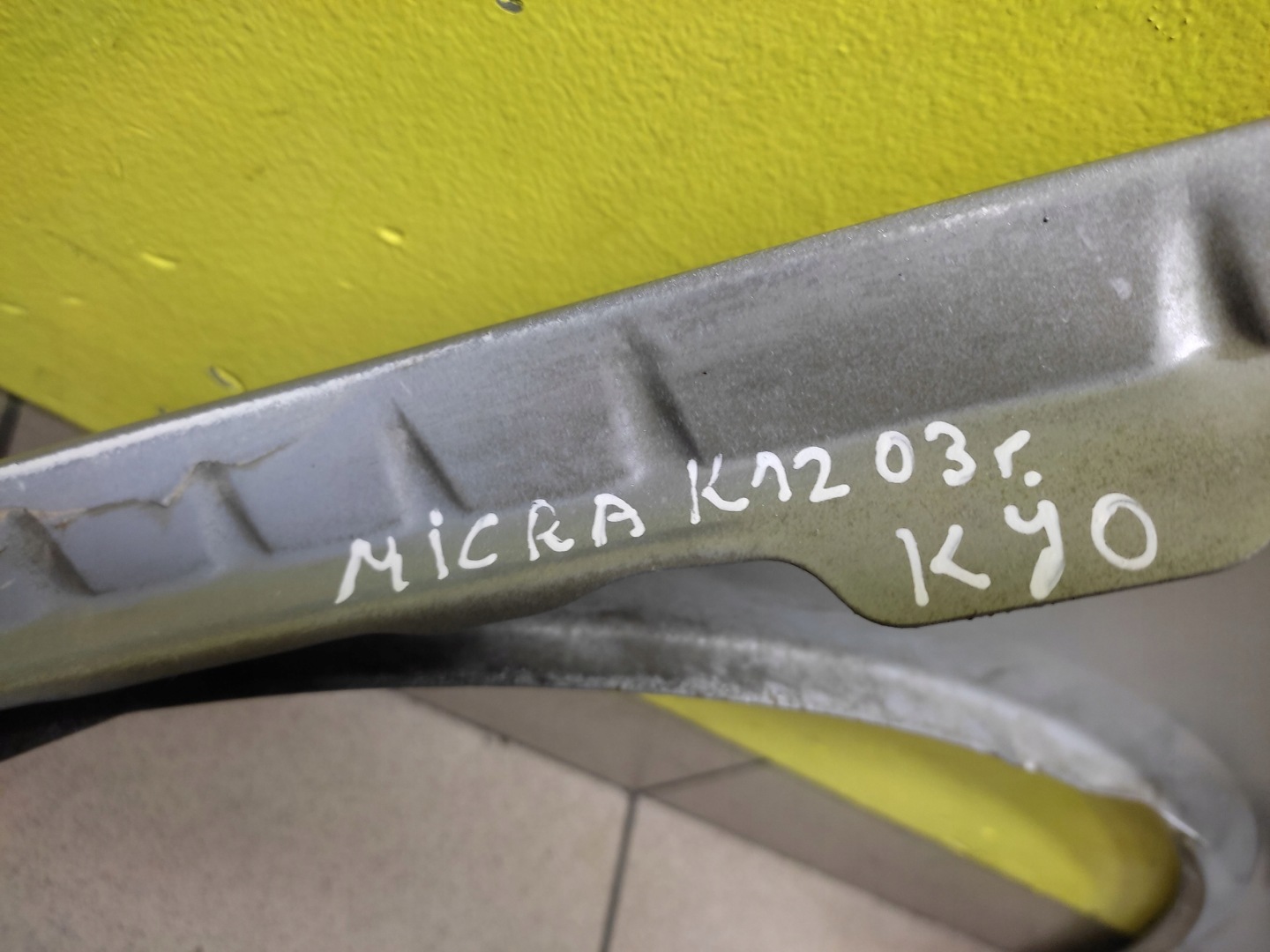 NISSAN MICRA fender left front LAKIER KY0