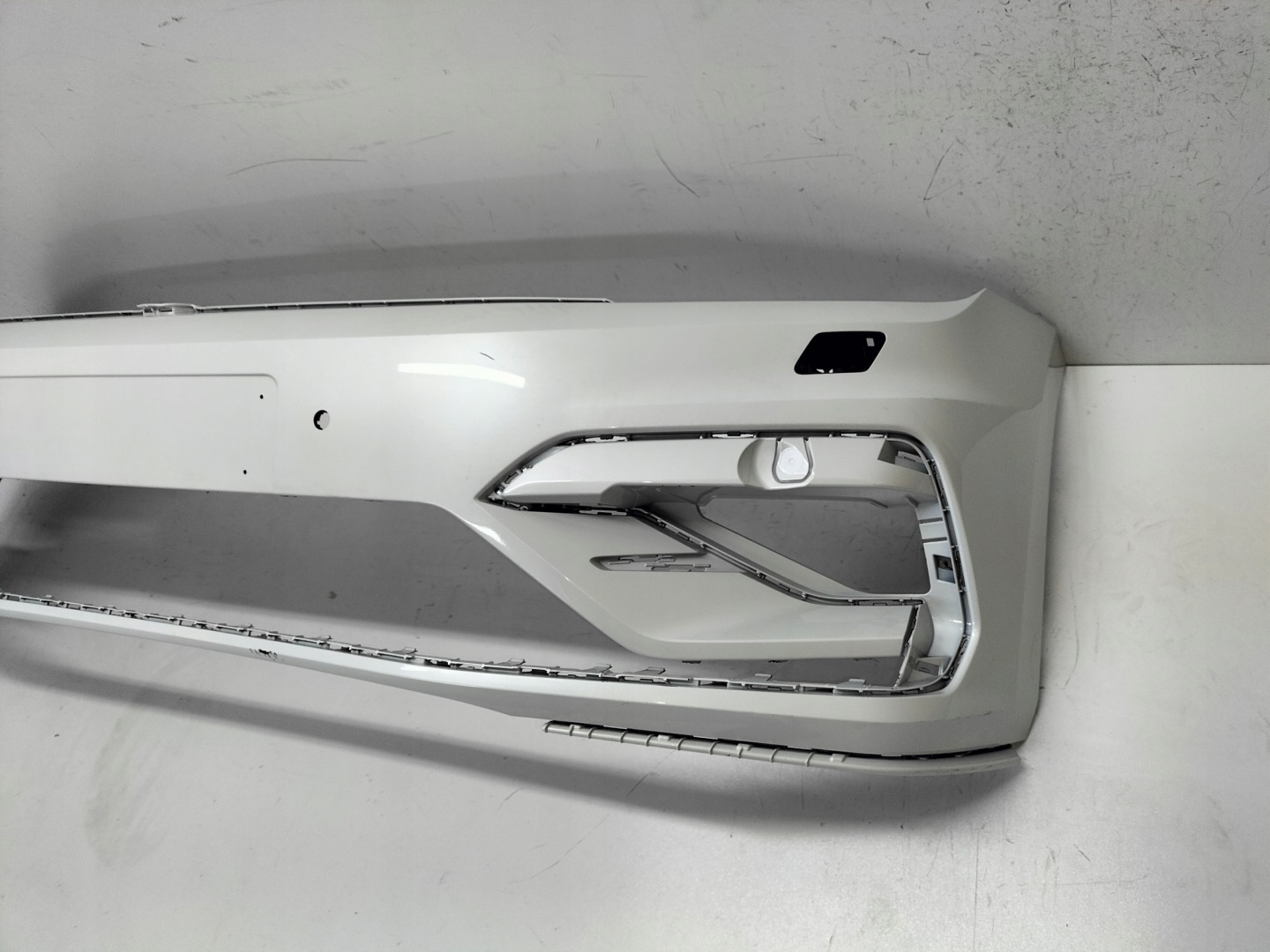 front bumper front VW TOURAN 3 III 15- R-LINE