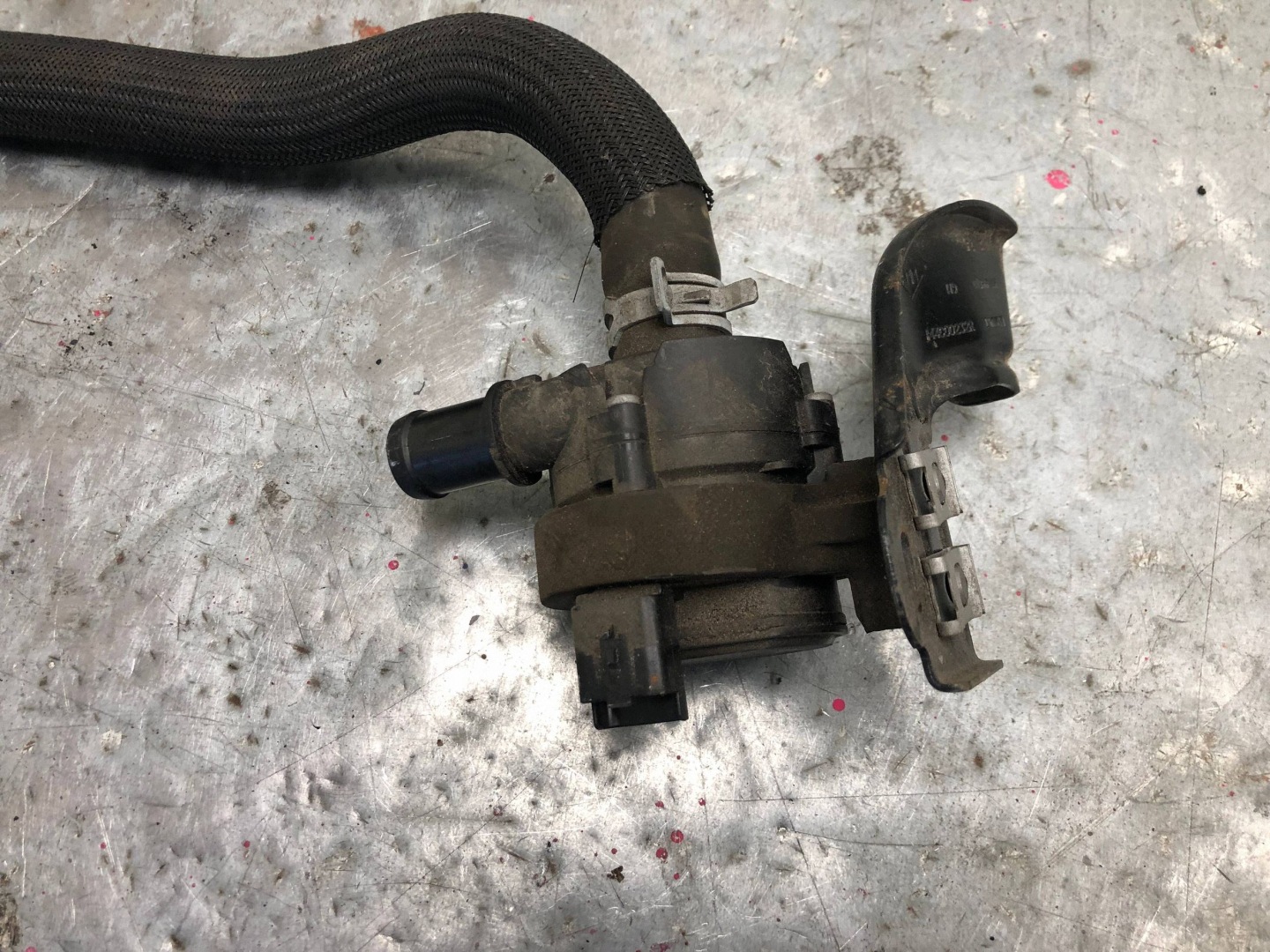 pumpa vode RENAULT TRAFIC III 925164GA0A 144C00232R