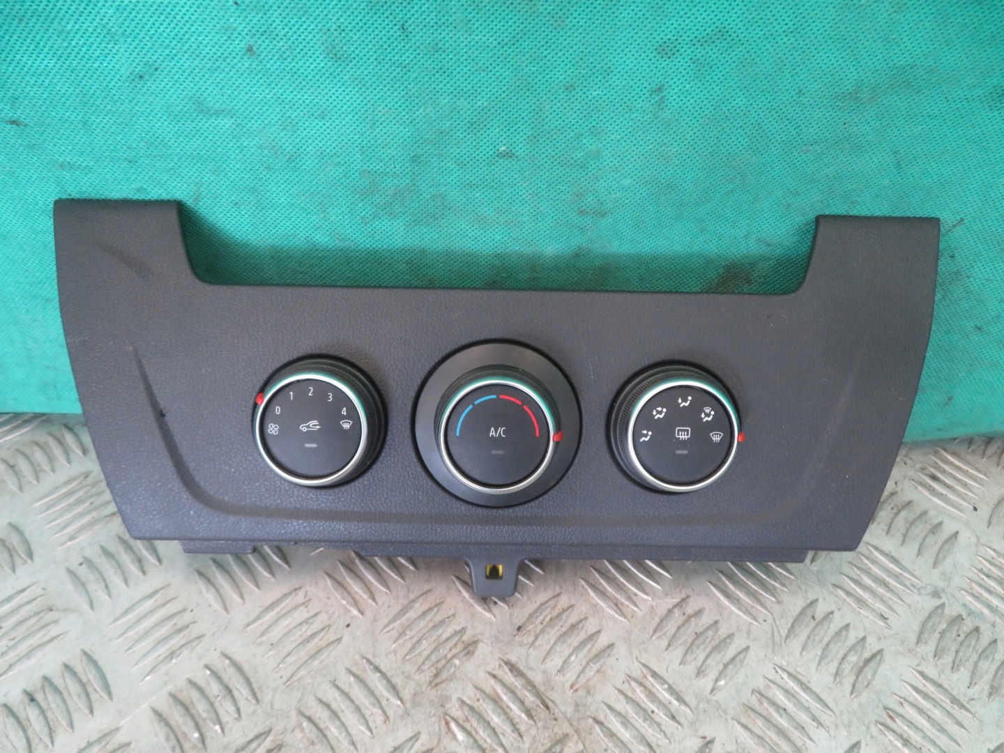 PANEL klími klimatizaci RENAULT MASTER MOVANO 23R 275106521R