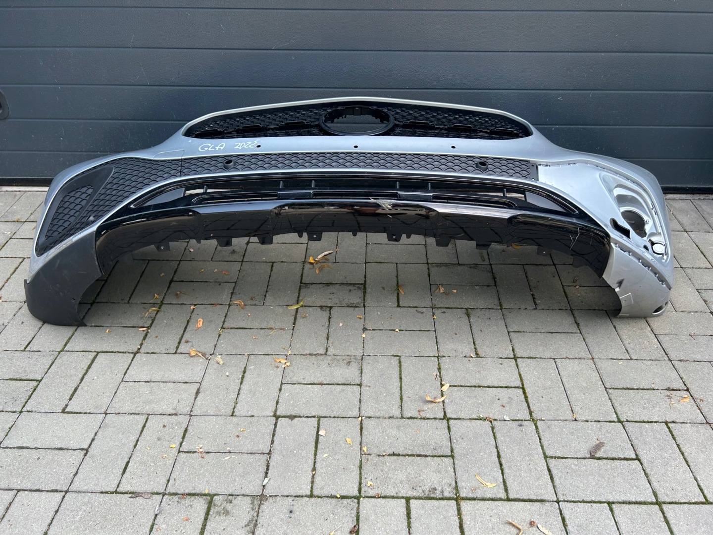 Mercedes GLA W247 nárazník předek přední a247