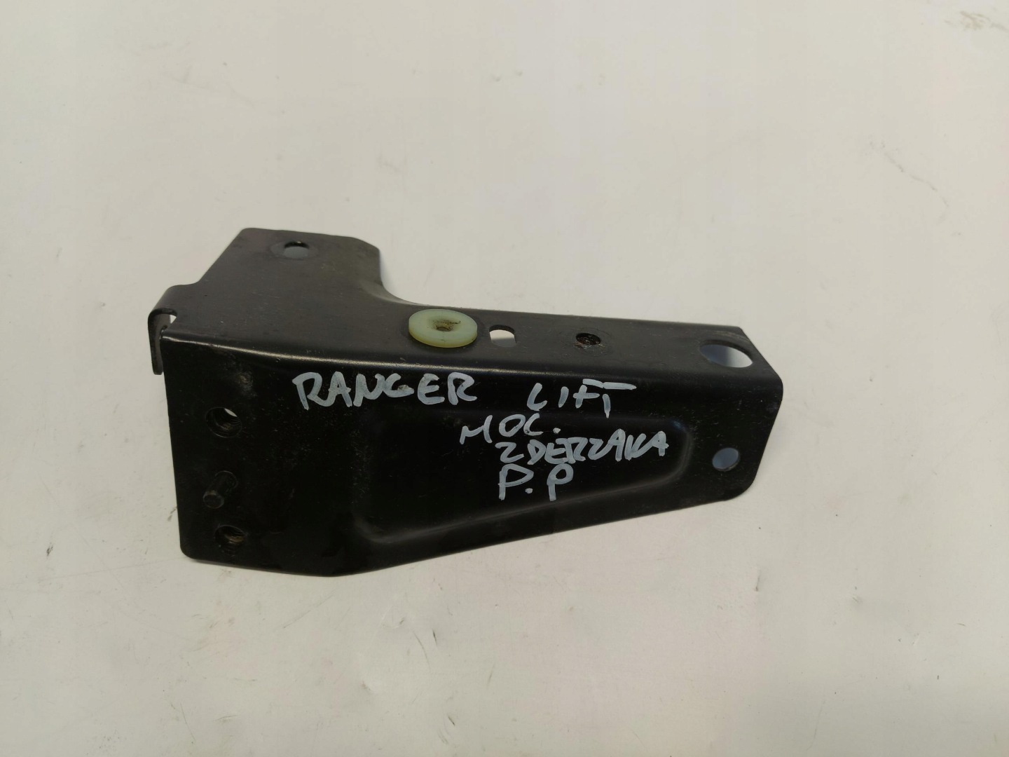 FORD RANGER IV LIFT holder of a bumper right front 17W996