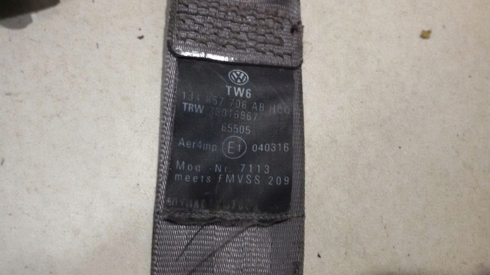 tension belt safety right front VW BORA 1.9 TDI 1J4857706AB