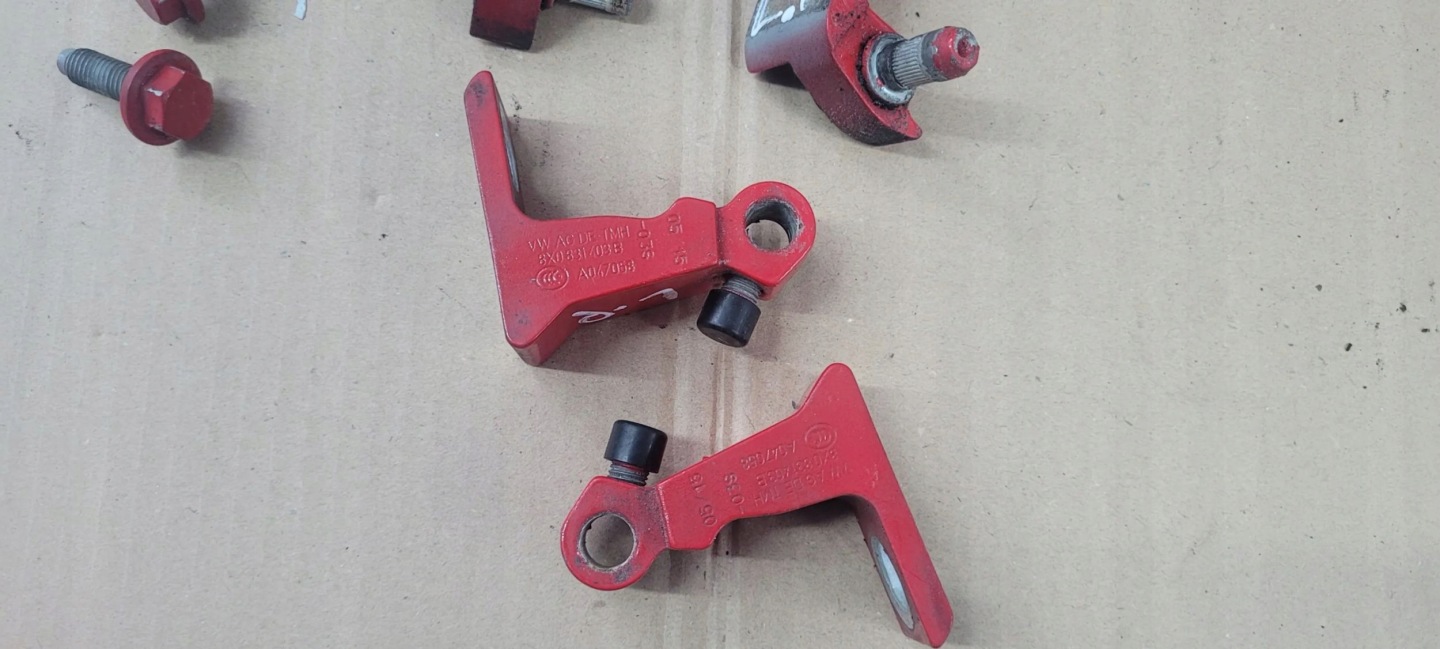 A3 8V S3 hinge hinges door left left front sedan LZ3M