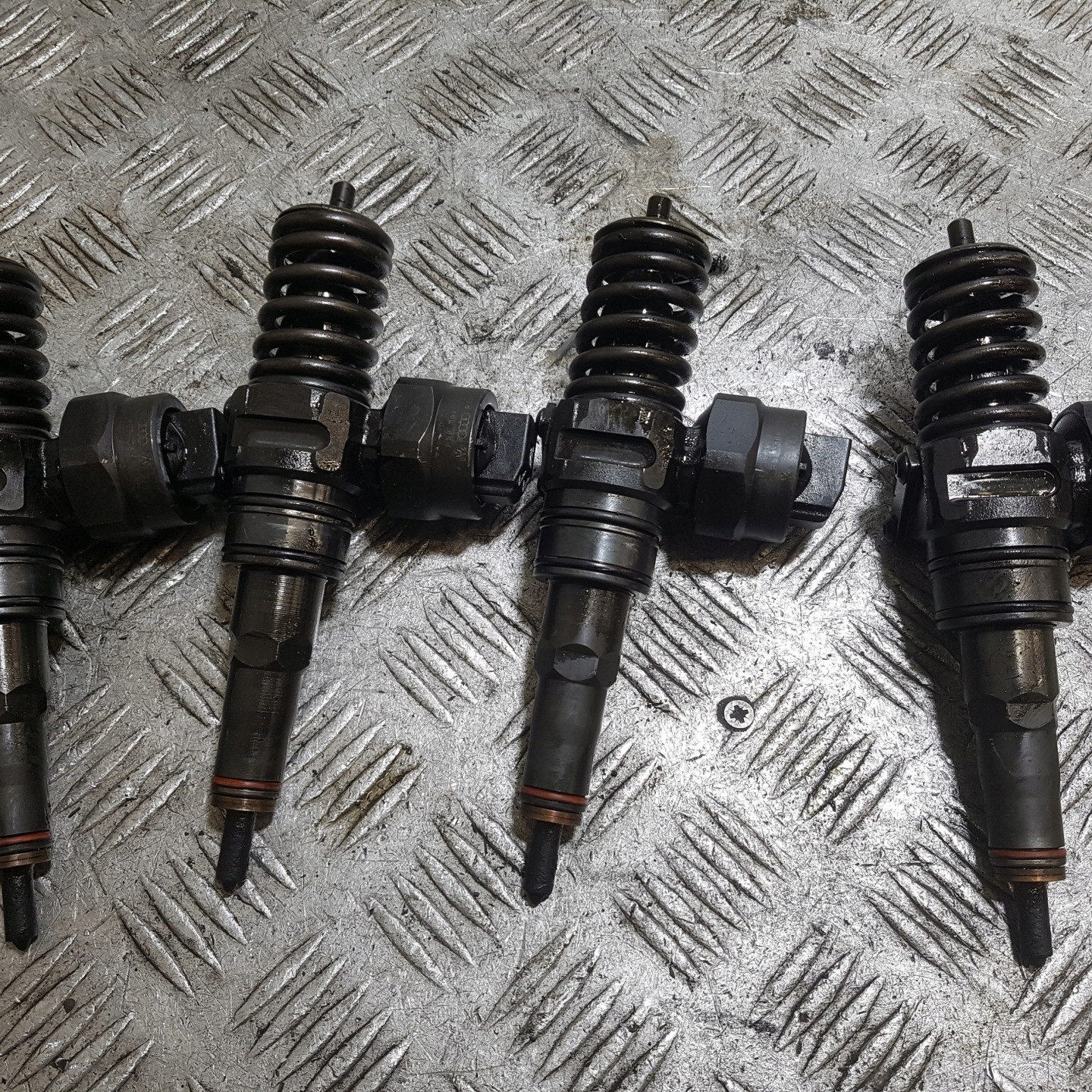 POMPOWTRYSKIWACZE KOMPLET FORD GALAXY MK1 038130073H