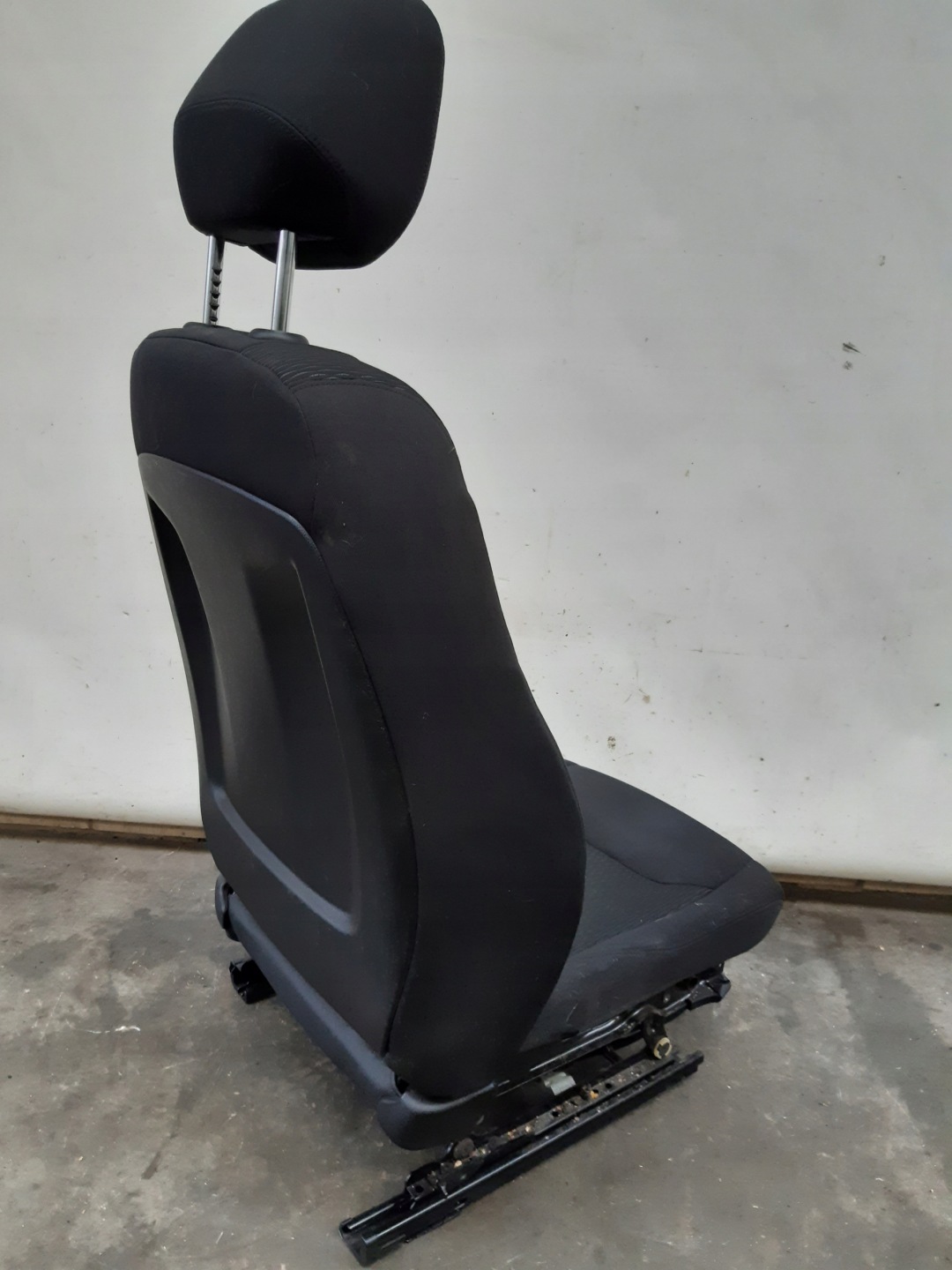 Sitz grzany links BMW F20