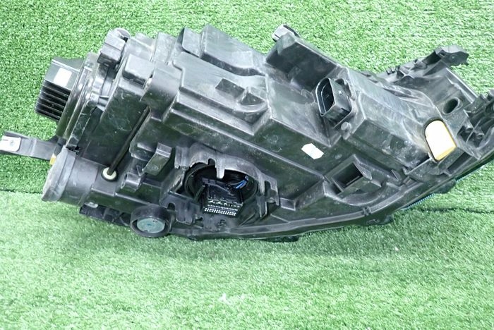 VW T-CROSS TCROSS FULL LED 17- reflektor left light left 2GM941035