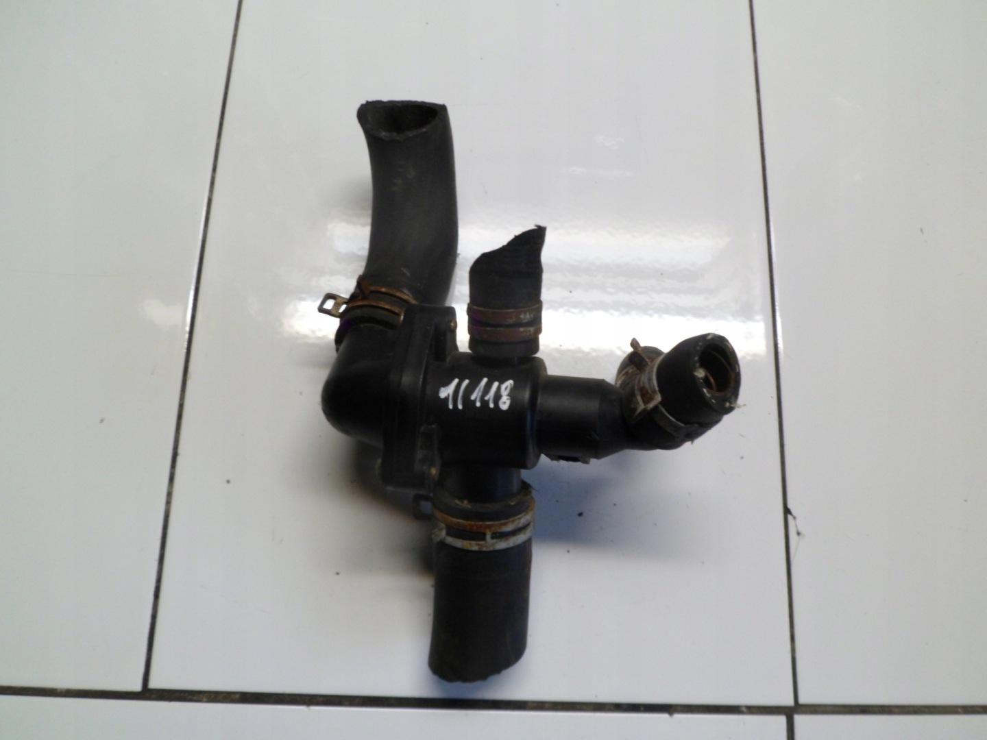 FORD TRANSIT 2.4TDCI thermostat housing