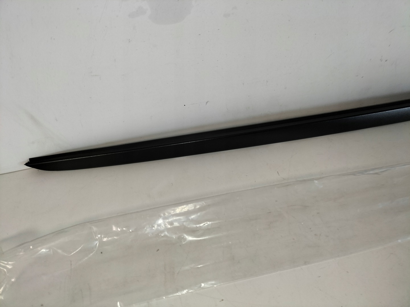 moulding windows przedniej czolowej right vertical KIA CEED III 18