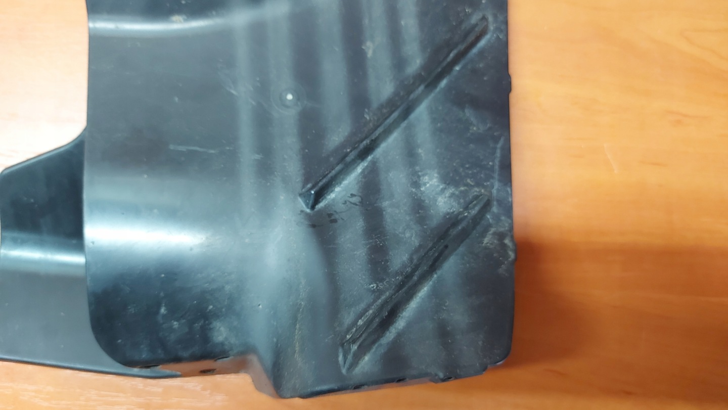 Radschale Schmutzfänger links heck TOYOTA YARIS IV 20