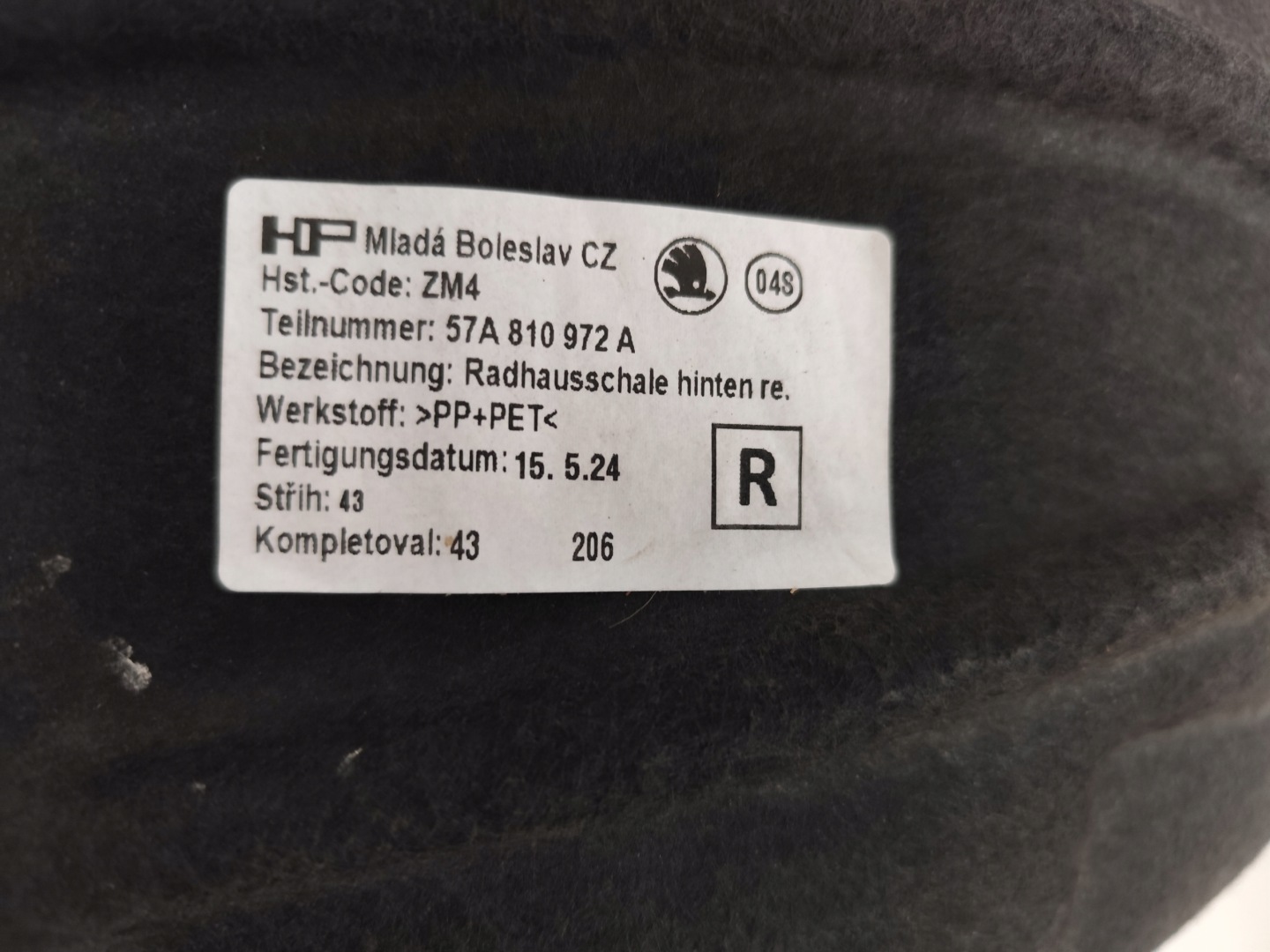 SKODA KAROQ 2024 1.5TSI mudguard rear. right