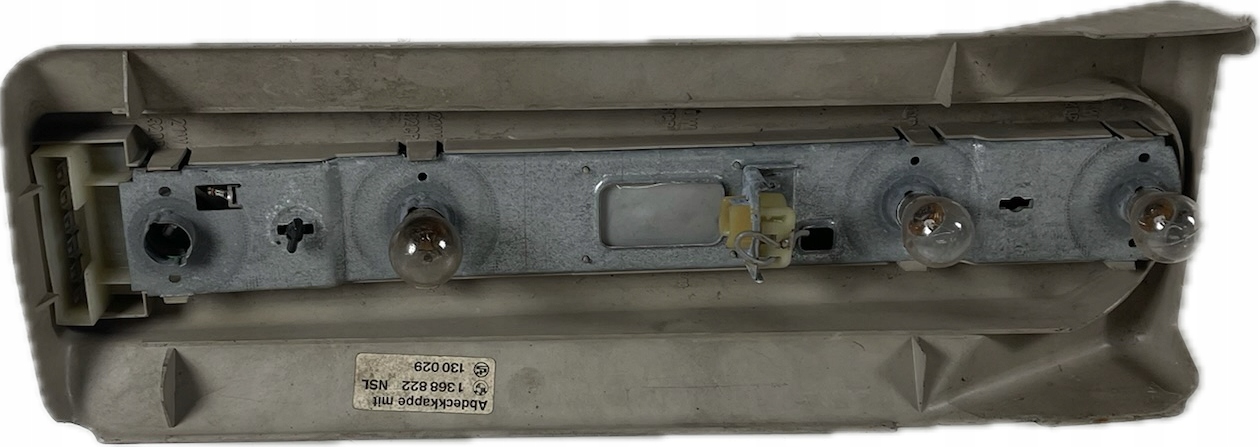 BMW 3 E30 insert couverture feux arrière arrière 1368822