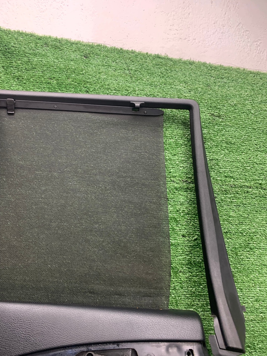 side upholstery door rear part left blinds MERCEDES E W211