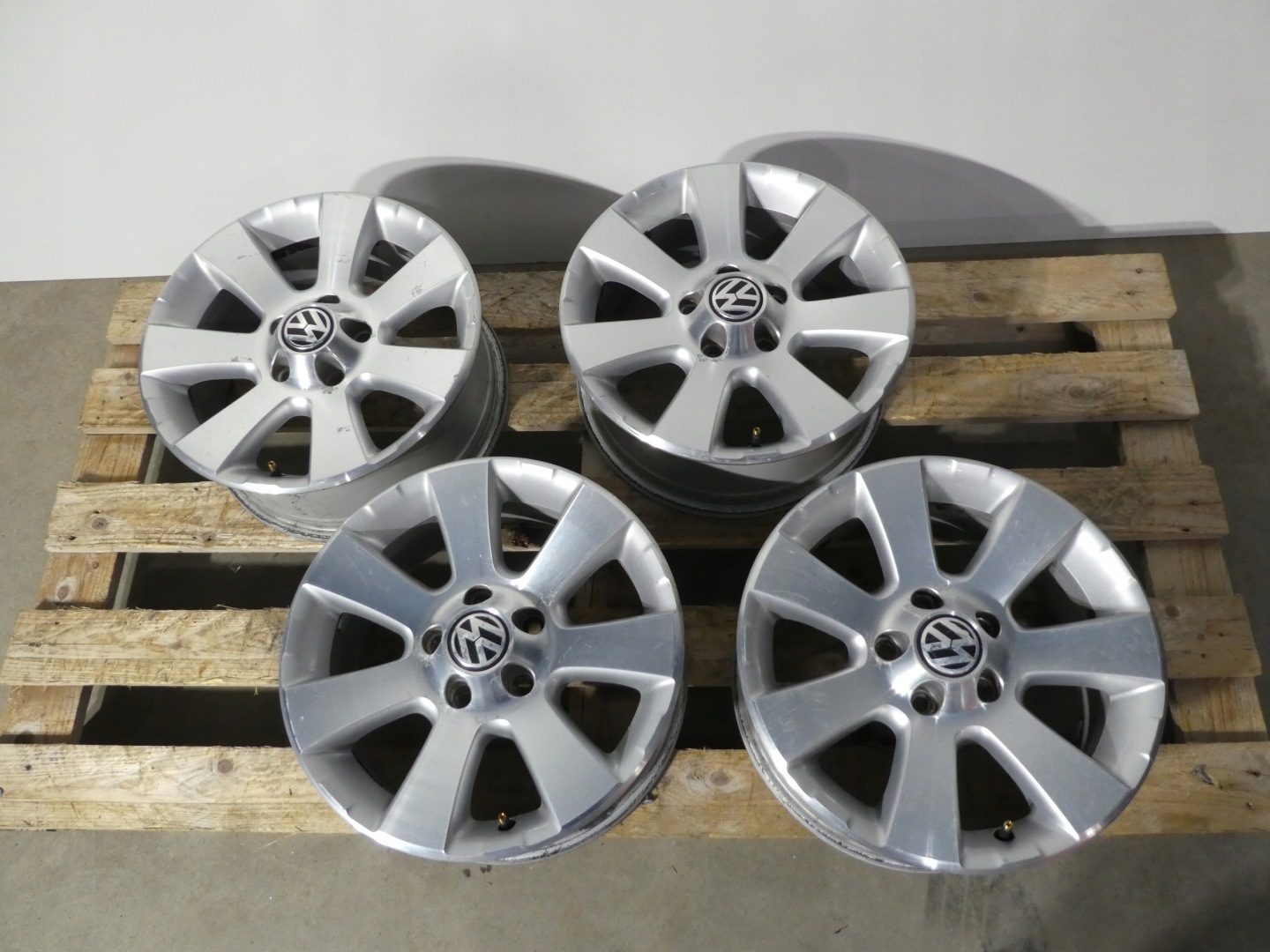 4X disc 5X112 16 5N0601025A VW TIGUAN 5N