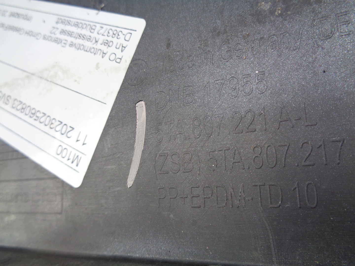 front bumper VW TOURAN 5TA 16- NR 53381