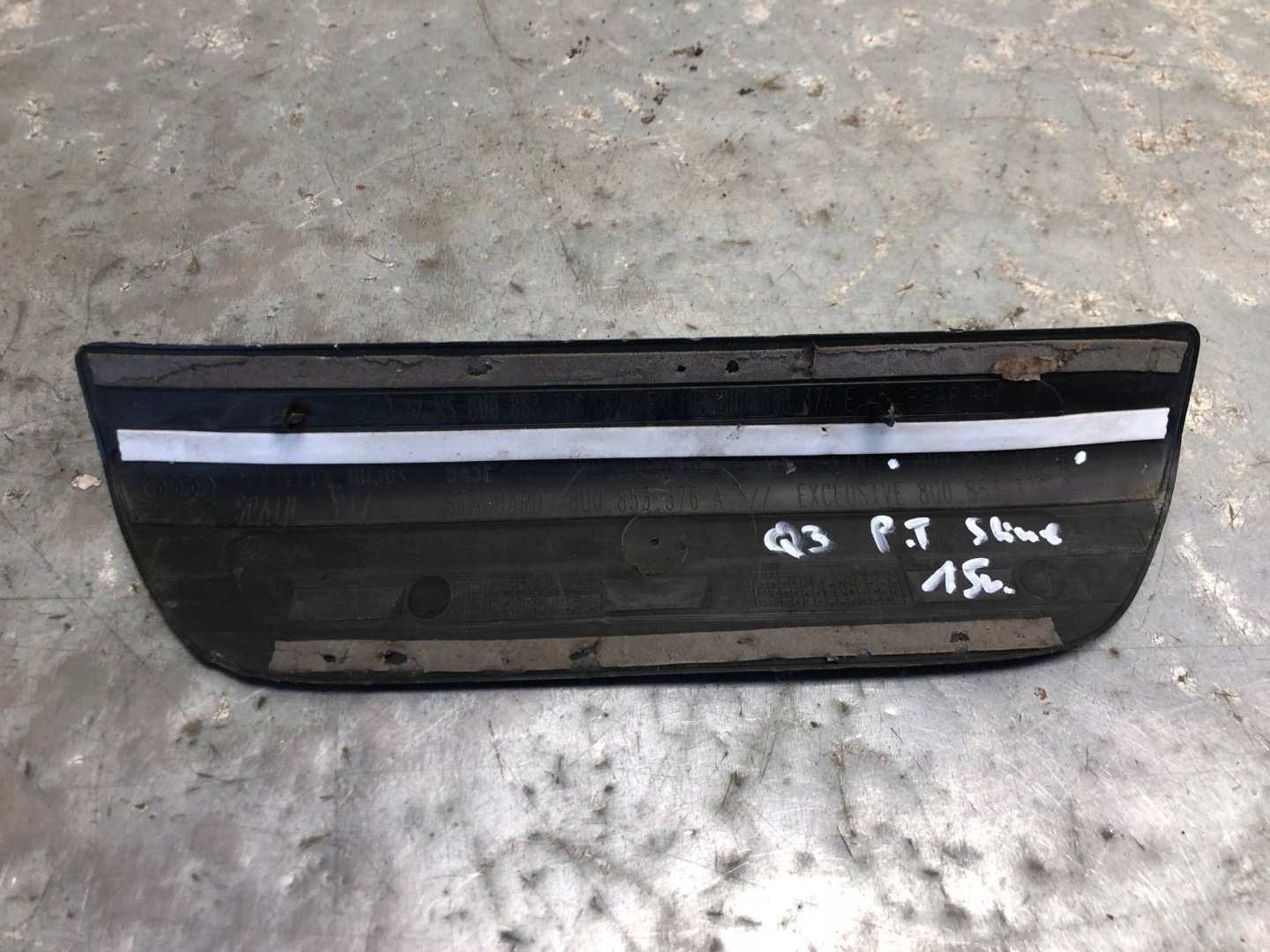 moulding threshold S-LINE right rear part AUDI Q3 8U 8U0853376B