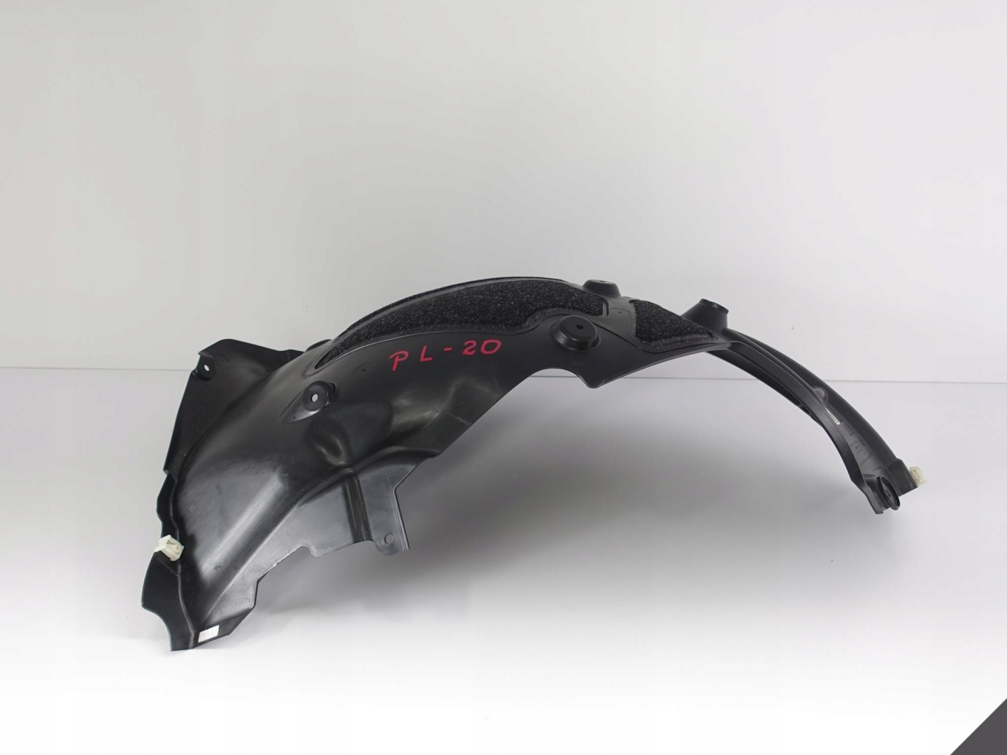 BMW G26 GRAN COUPE mudguard left front part rear