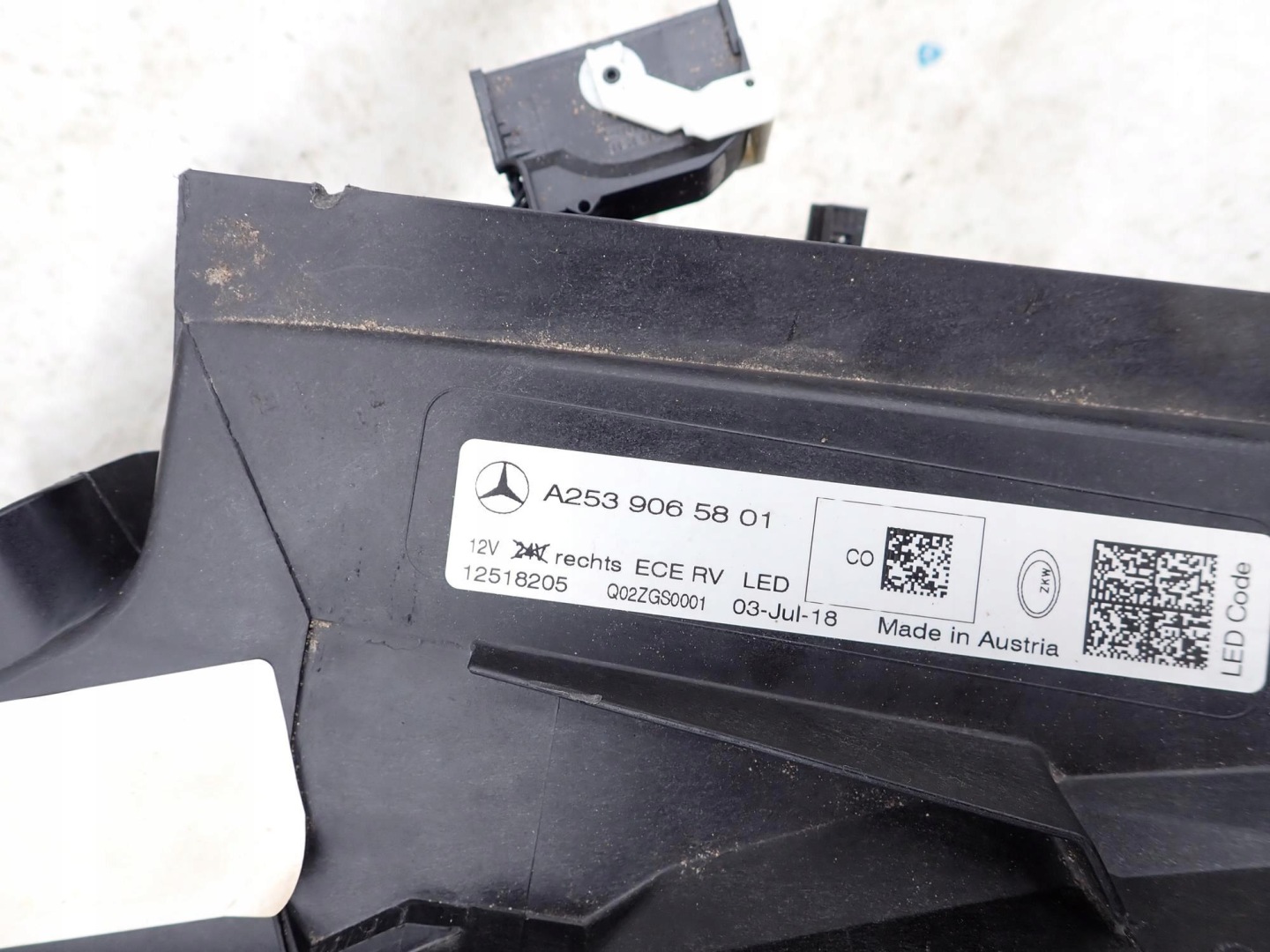 MERCEDES GLC and 1 X253 15-19 light front front right