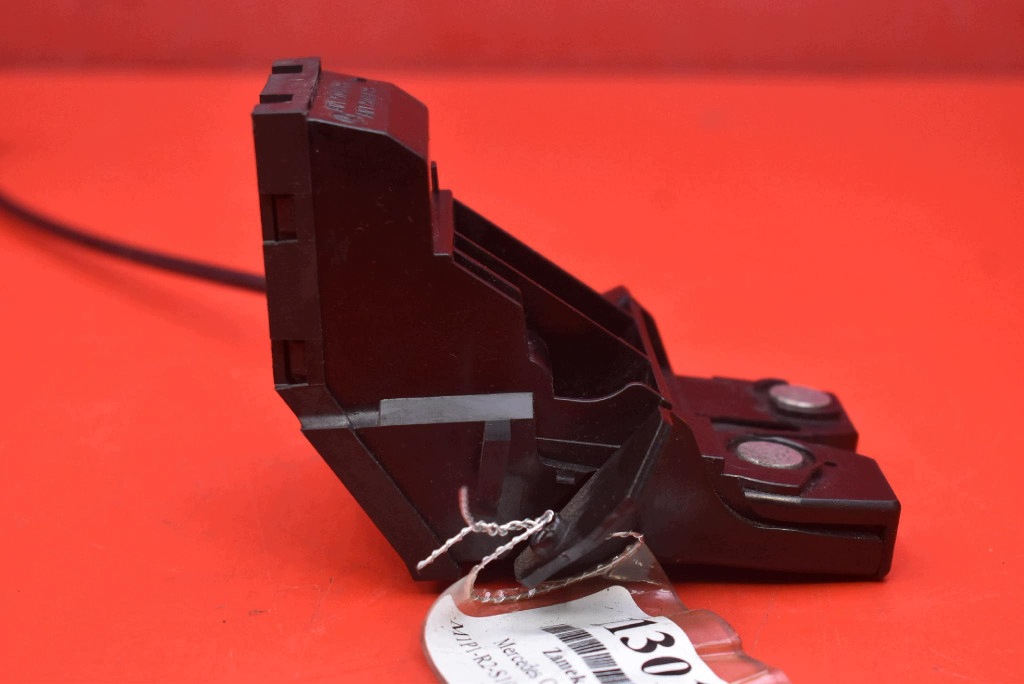 lock bonnet rear part boot A1717500085 MERCEDES CLK C209 COUPE 02-05