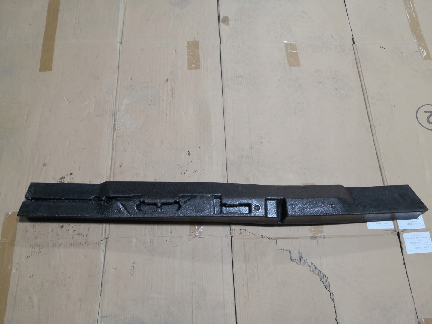 WKLAD polystirene boot FOCUS MK2 4M51-17K767-AD