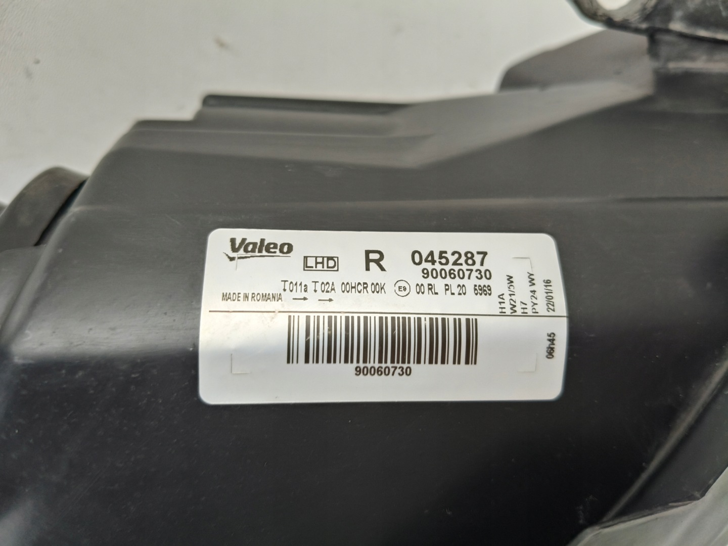 light right REFLEKTOR OPEL CORSA D 11-14 LIFT CIEMNA