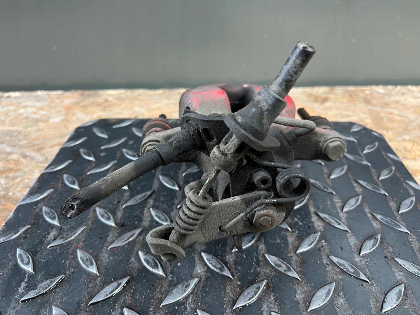 caliper brake right rear part rear VOLKSWAGEN TOURAN 1