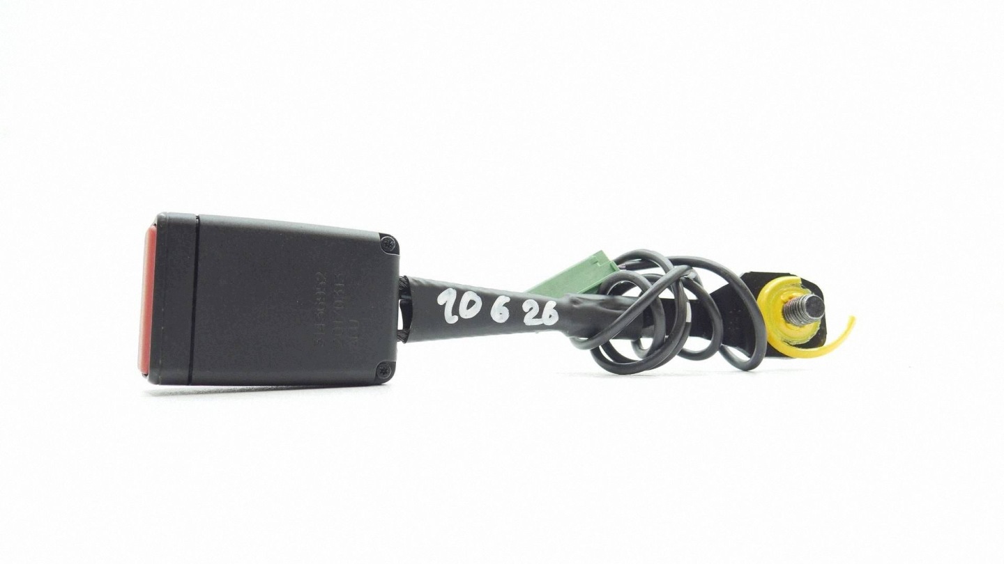 KLAMRA ZAPINKA supports front front VOLVO V60 31436952