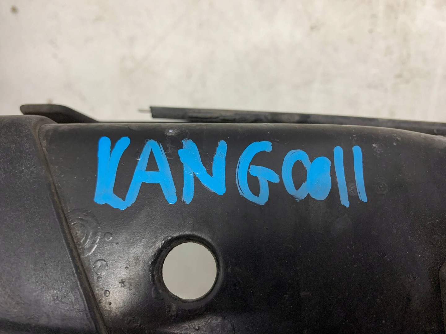 pillar iron front body wall 8201130847 RENAULT KANGOO II (07-13) 1.6 B