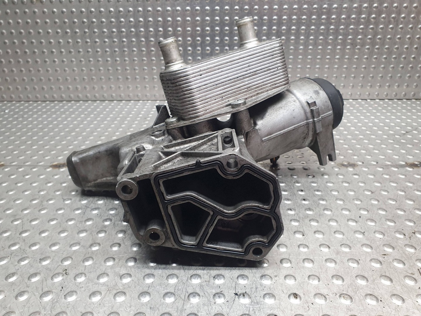 Ölfiltergehäuse 2246981 BMW 3 E46 2.0 D M47