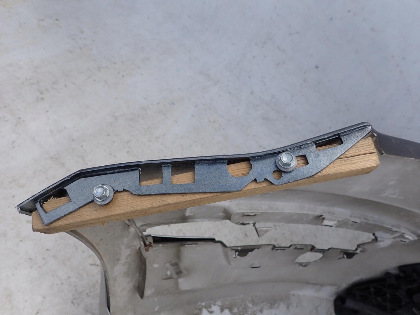 FORD S-MAX and MK1 TITANIUM LIFT 10-14 bumper front