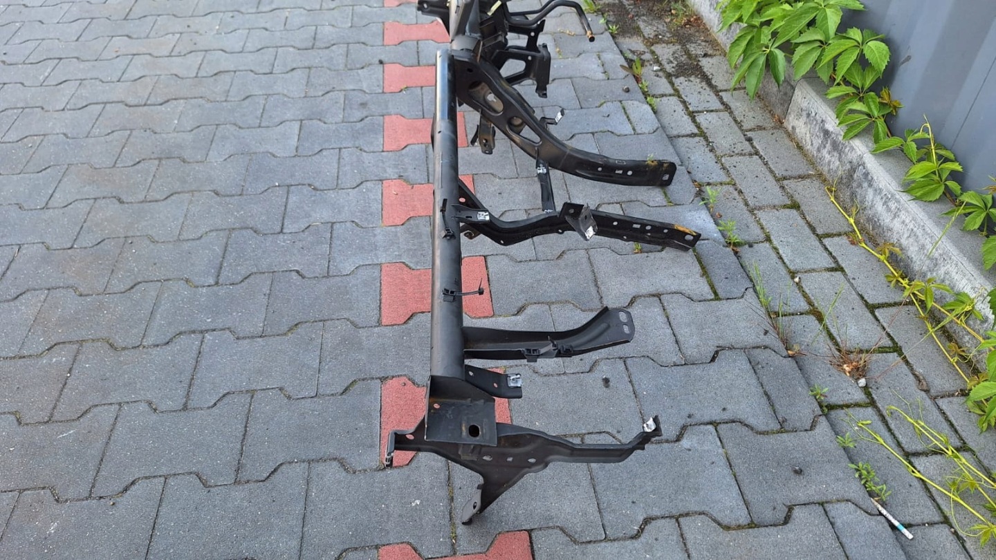 Support Console Renfort pare choc AUDI A3 8V