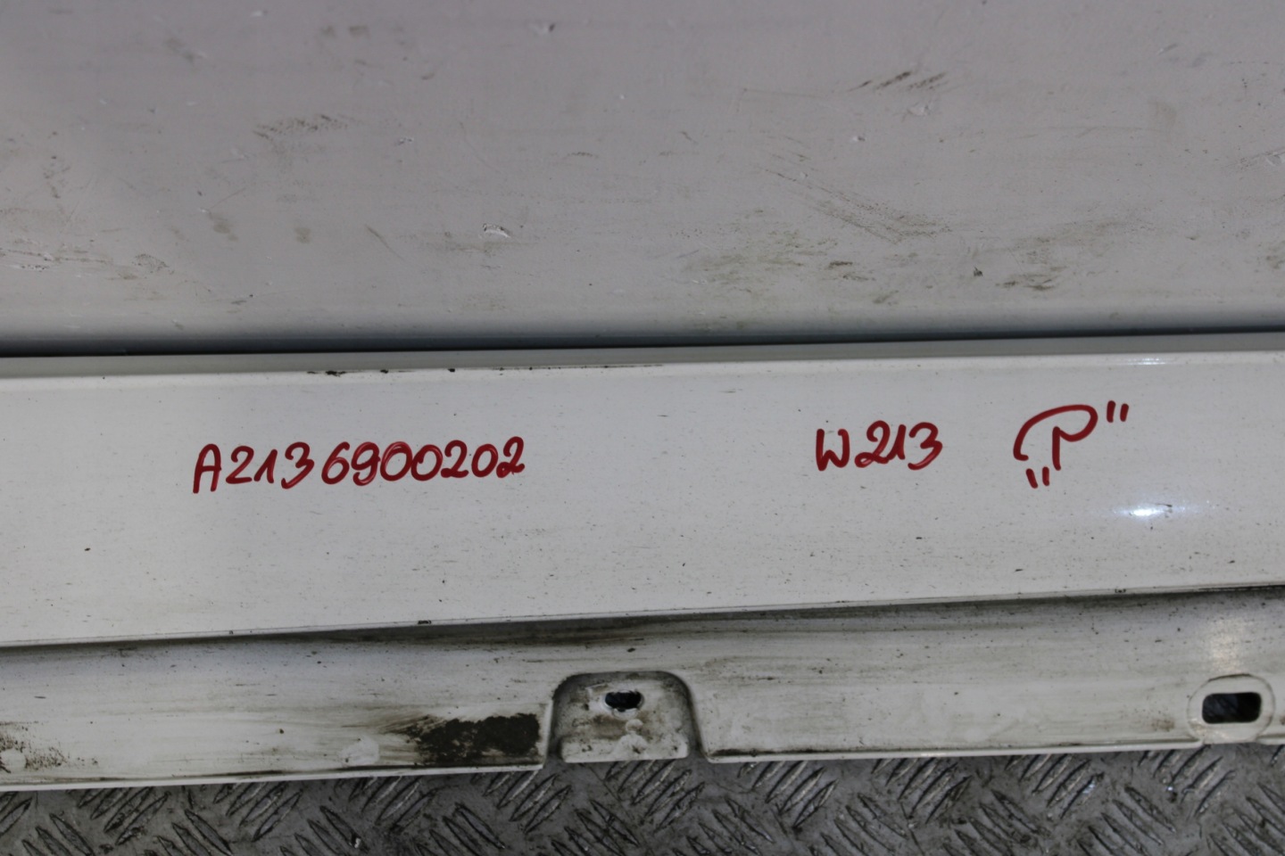 cap threshold threshold right MERCEDES E-KLASA W213 AMG A2136900202