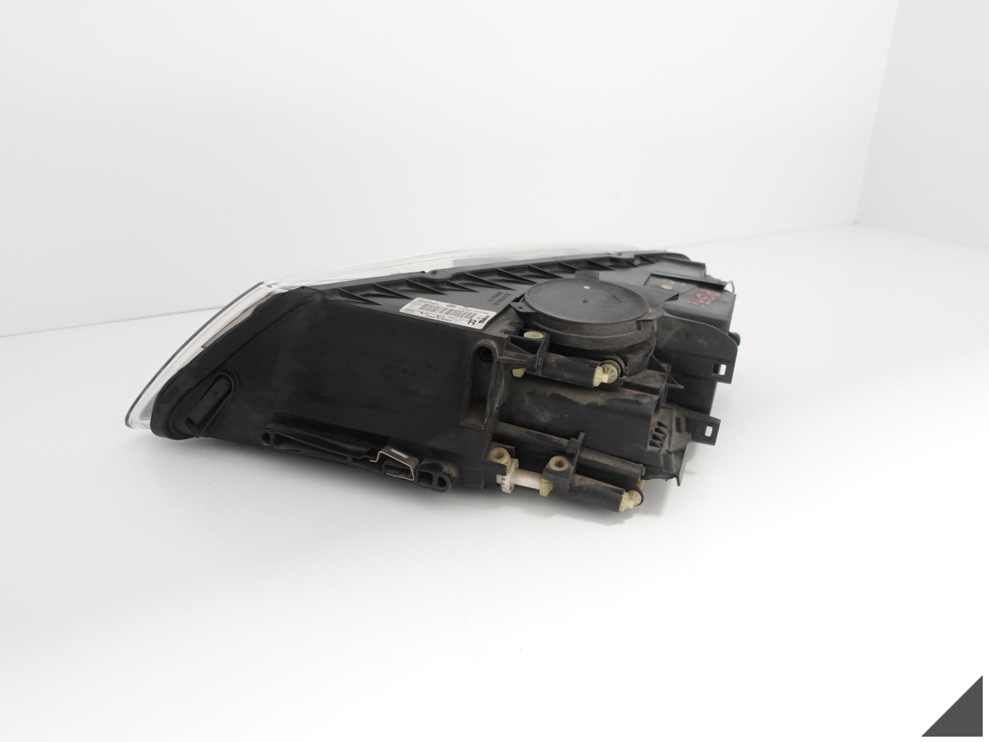 VW TOUAREG and 7L6 02-06 light XENON right EU