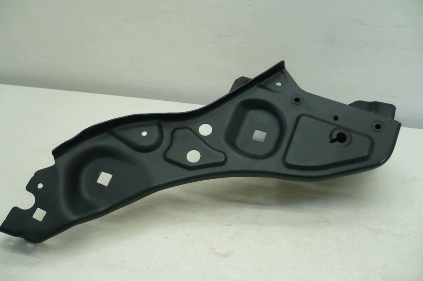 MERCEDES CLS W218 OKULAR supports support lights right front 218