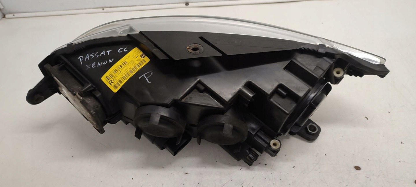 light front front right xenon VW Passat CC 2,0 TDI
