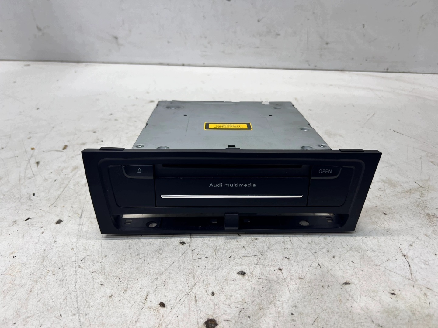 JEDNOSTKA MMI card reader SD AUDI A4 B8 A5 8T Q5 8R 8T2035670D