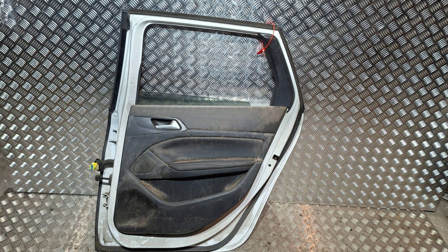 Tür rechts heck PEUGEOT 308 II KOMBI 2013
