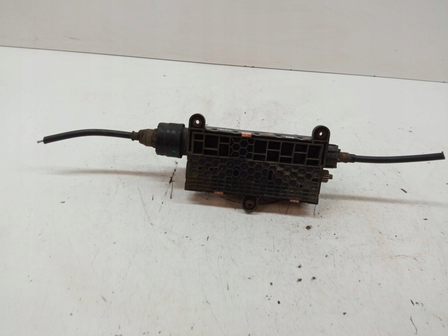 páčka elektrická brzda 670035348 Maserati Ghibli III (2013-2024)